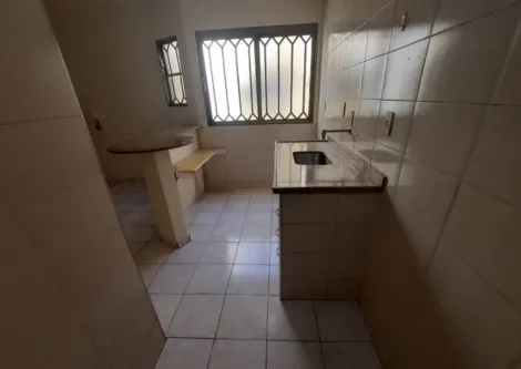 Alugar Apartamento / Padrão em Ribeirão Preto R$ 1.100,00 - Foto 5