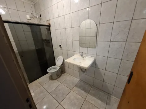 Alugar Casa / Padrão em Ribeirão Preto R$ 1.705,00 - Foto 11