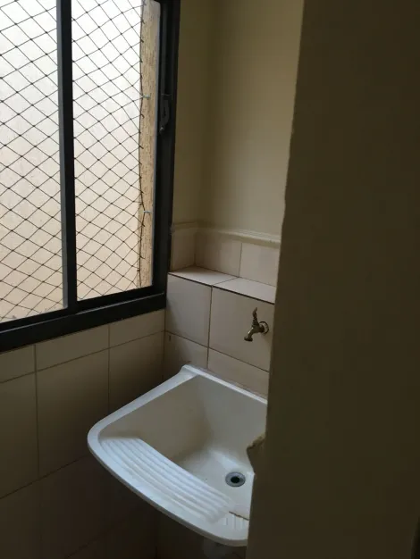 Alugar Apartamento / Padrão em Ribeirão Preto R$ 1.000,00 - Foto 4