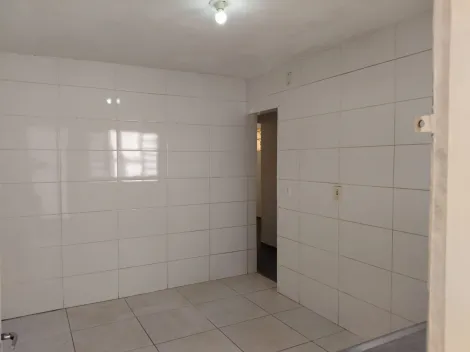 Alugar Casa / Padrão em Ribeirão Preto R$ 1.045,00 - Foto 5