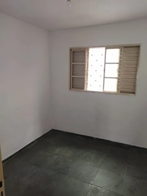 Alugar Casa / Padrão em Ribeirão Preto R$ 1.045,00 - Foto 13