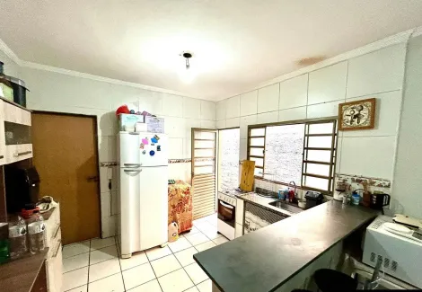 Casa / Padrão em Ribeirão Preto , Comprar por R$175.000,00