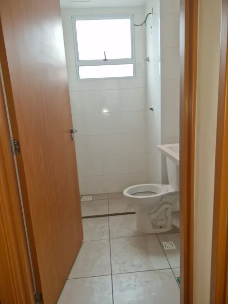 Alugar Apartamento / Padrão em Ribeirão Preto R$ 850,00 - Foto 19