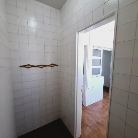 Alugar Apartamento / Padrão em Ribeirão Preto R$ 1.750,00 - Foto 13