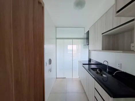 Alugar Apartamento / Padrão em Ribeirão Preto R$ 2.400,00 - Foto 3