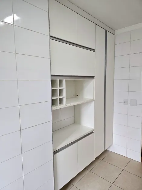 Alugar Apartamento / Padrão em Ribeirão Preto R$ 2.200,00 - Foto 8