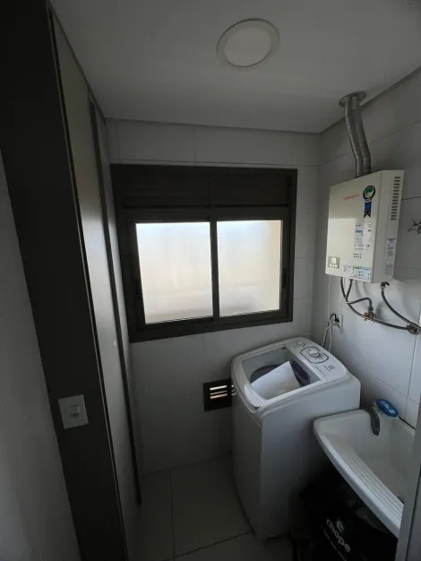 Alugar Apartamento / Padrão em Ribeirão Preto R$ 4.000,00 - Foto 8