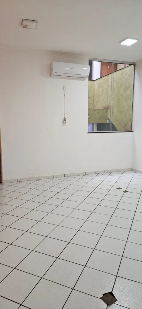 Alugar Comercial condomínio / Sala comercial em Sertãozinho R$ 825,00 - Foto 3