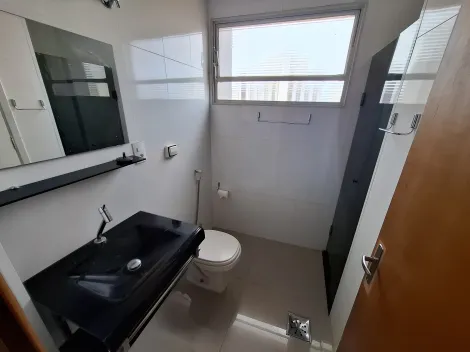 Alugar Apartamento / Padrão em Ribeirão Preto R$ 1.500,00 - Foto 11