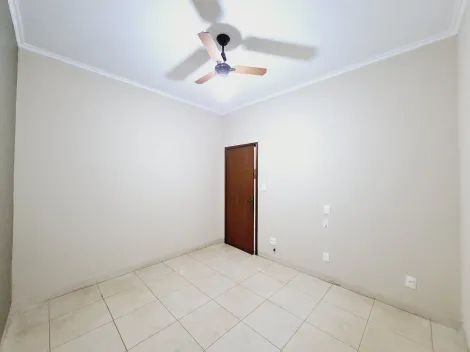 Alugar Casa / Padrão em Ribeirão Preto R$ 1.500,00 - Foto 14