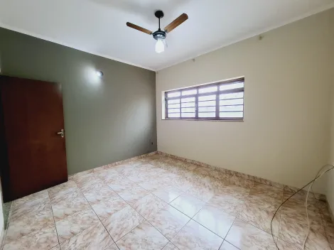 Alugar Casa / Padrão em Ribeirão Preto R$ 1.500,00 - Foto 5