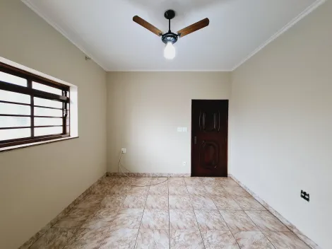 Alugar Casa / Padrão em Ribeirão Preto R$ 1.500,00 - Foto 7