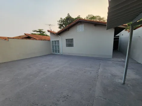 Alugar Casa / Padrão em Ribeirão Preto R$ 1.650,00 - Foto 3