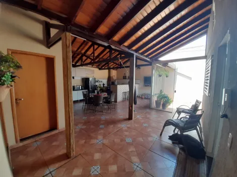 Casa / Padrão em Sertãozinho 