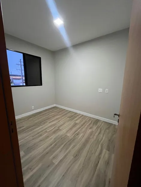 Alugar Apartamento / Padrão em Ribeirão Preto R$ 1.850,00 - Foto 9