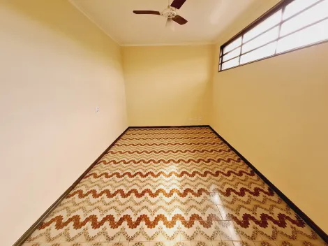 Alugar Casa / Padrão em Ribeirão Preto R$ 1.700,00 - Foto 3