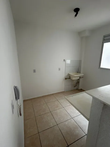 Alugar Apartamento / Padrão em Ribeirão Preto R$ 1.000,00 - Foto 3