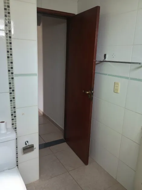 Alugar Apartamento / Padrão em Ribeirão Preto R$ 1.450,00 - Foto 15